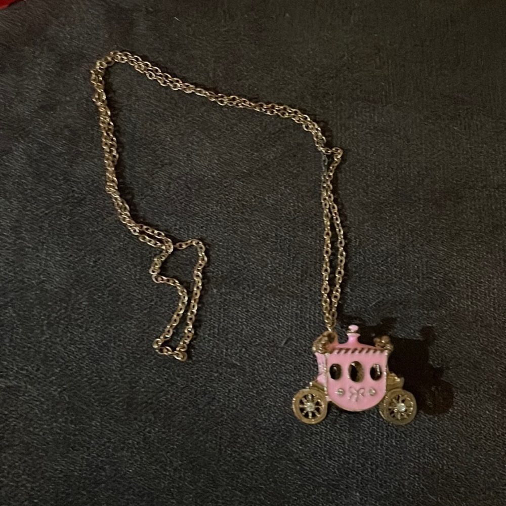 Cute Carriage Necklace